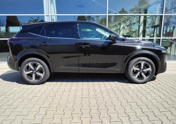 Nissan Qashqai cena 123900 przebieg: 10, rok produkcji 2022 z Pleszew małe 172